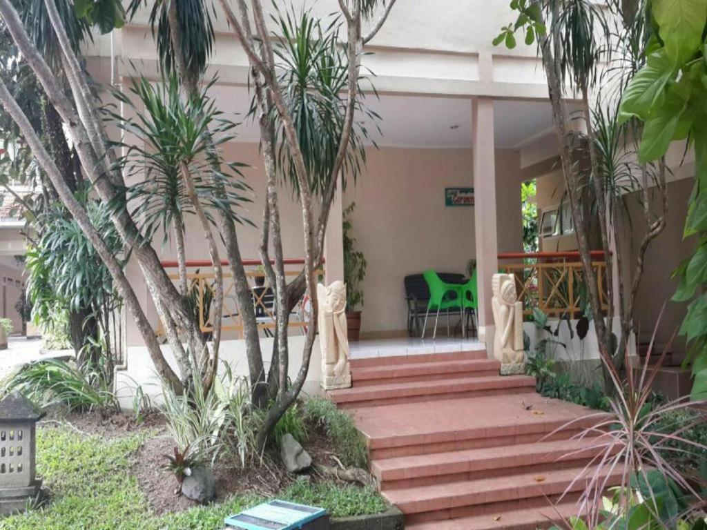 Hotel Sulawesi Jembel Екстериор снимка